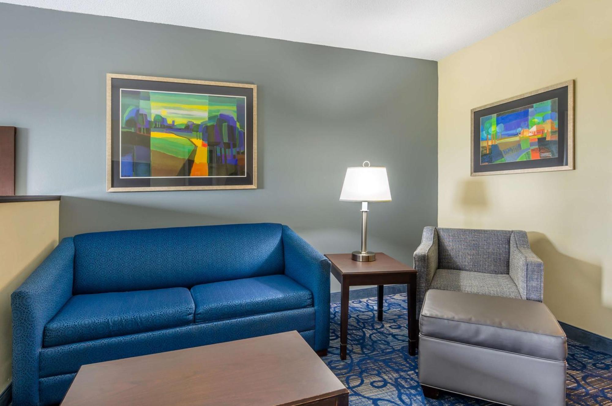 Best Western Plus Waynesboro Exterior photo